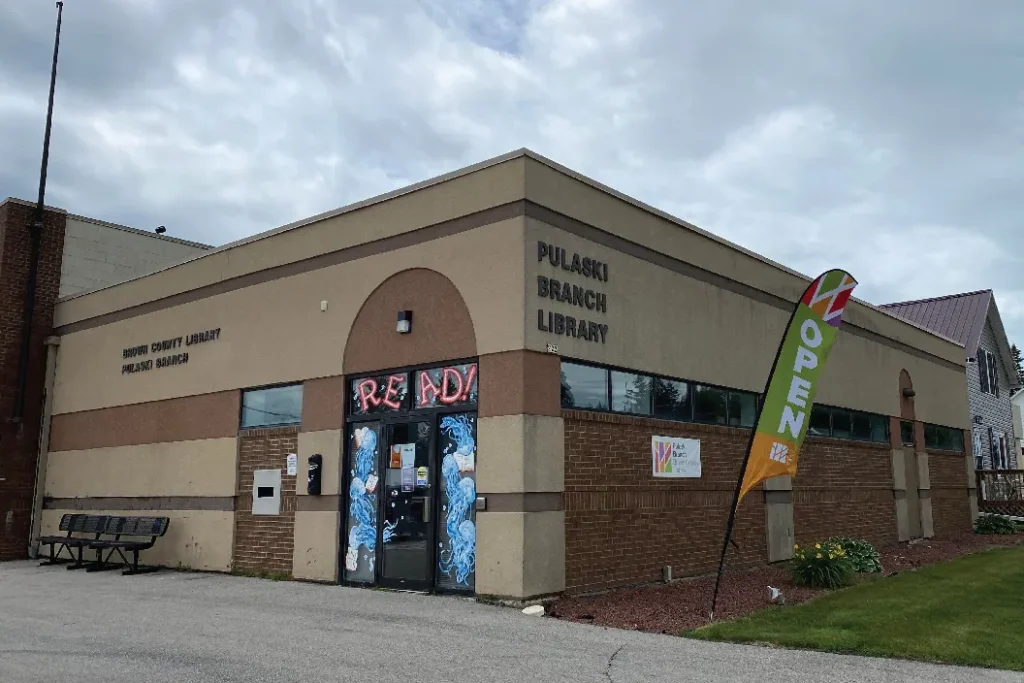 donate books green bay