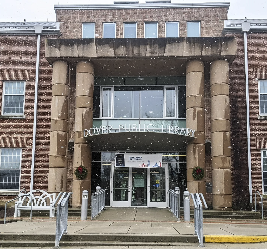 donate books in dover de