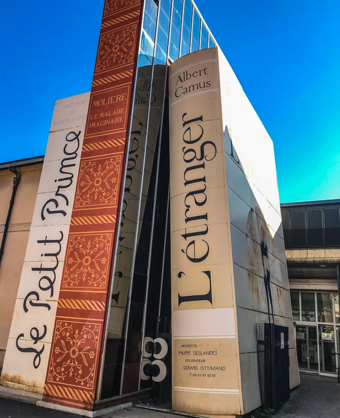 library that looks like books